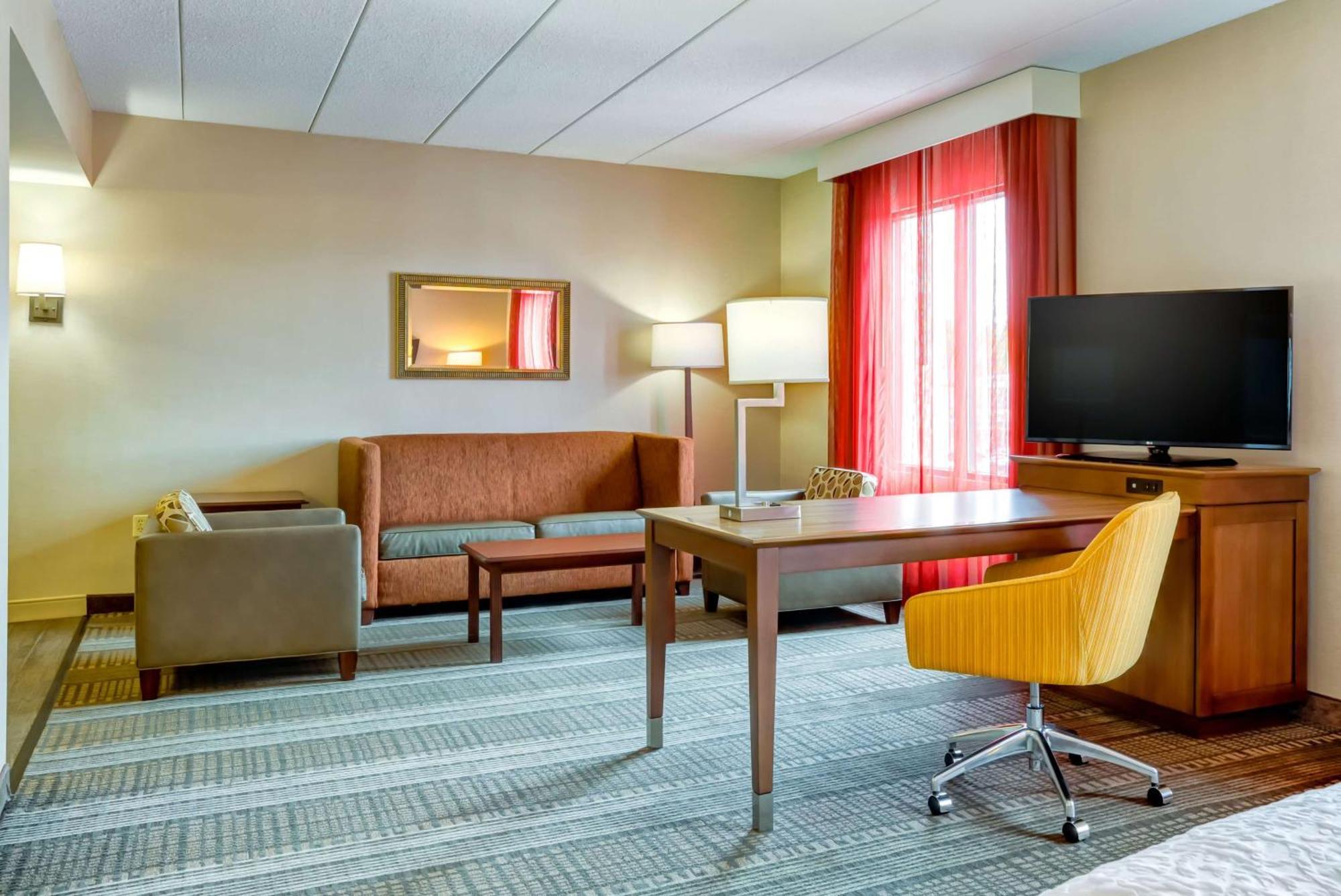 Hampton Inn Boston-Норвуд Экстерьер фото