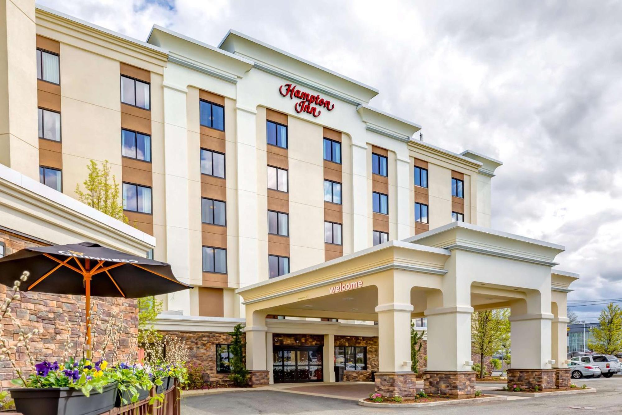 Hampton Inn Boston-Норвуд Экстерьер фото