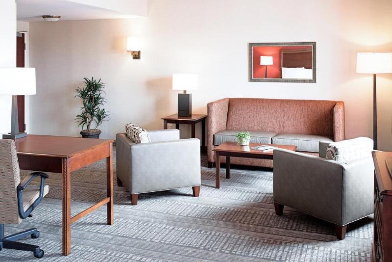 Hampton Inn Boston-Норвуд Экстерьер фото